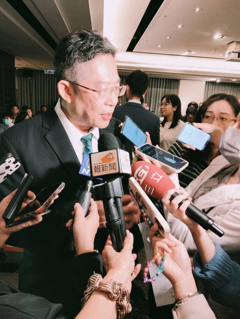 842834_0 - 報新聞 Mega News