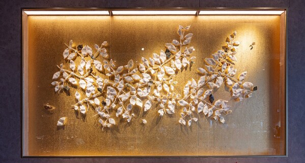 圖 5 : Leo Wong 作品 由星巴克為香港故宮文化博物館旗艦店委約創作 ©Starbucks