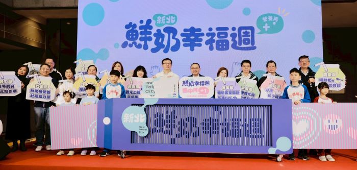 《圖說》教育局同步整合跨局處資源,推出兒童卡、幸福卡多元加值回饋活動,中左教育局長張明文。〈教育局提供〉