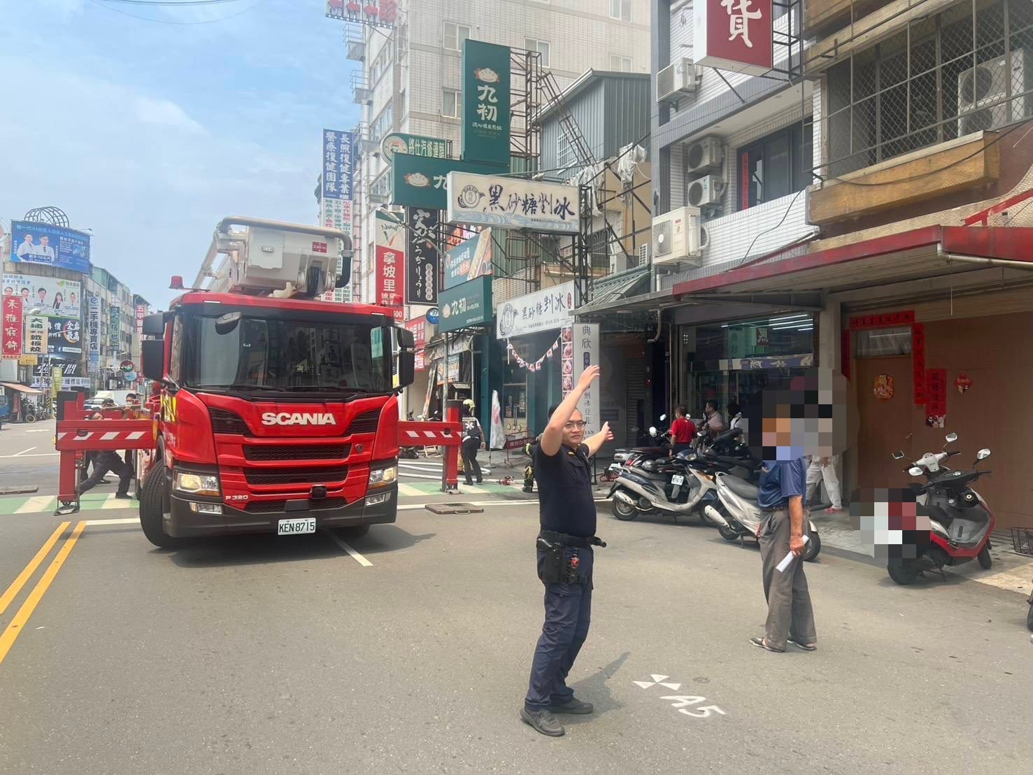 鳳山區五甲二路一處民宅發生火警,一名行動不便老翁喪命。讀者提供