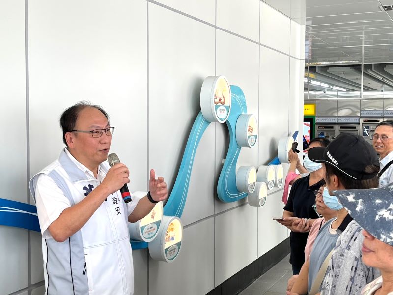 《圖說》捷運局長李政安表示，捷運車站不只是人來人往的交通節點，也能成為貼近生活的藝術空間。〈捷運局提供〉
