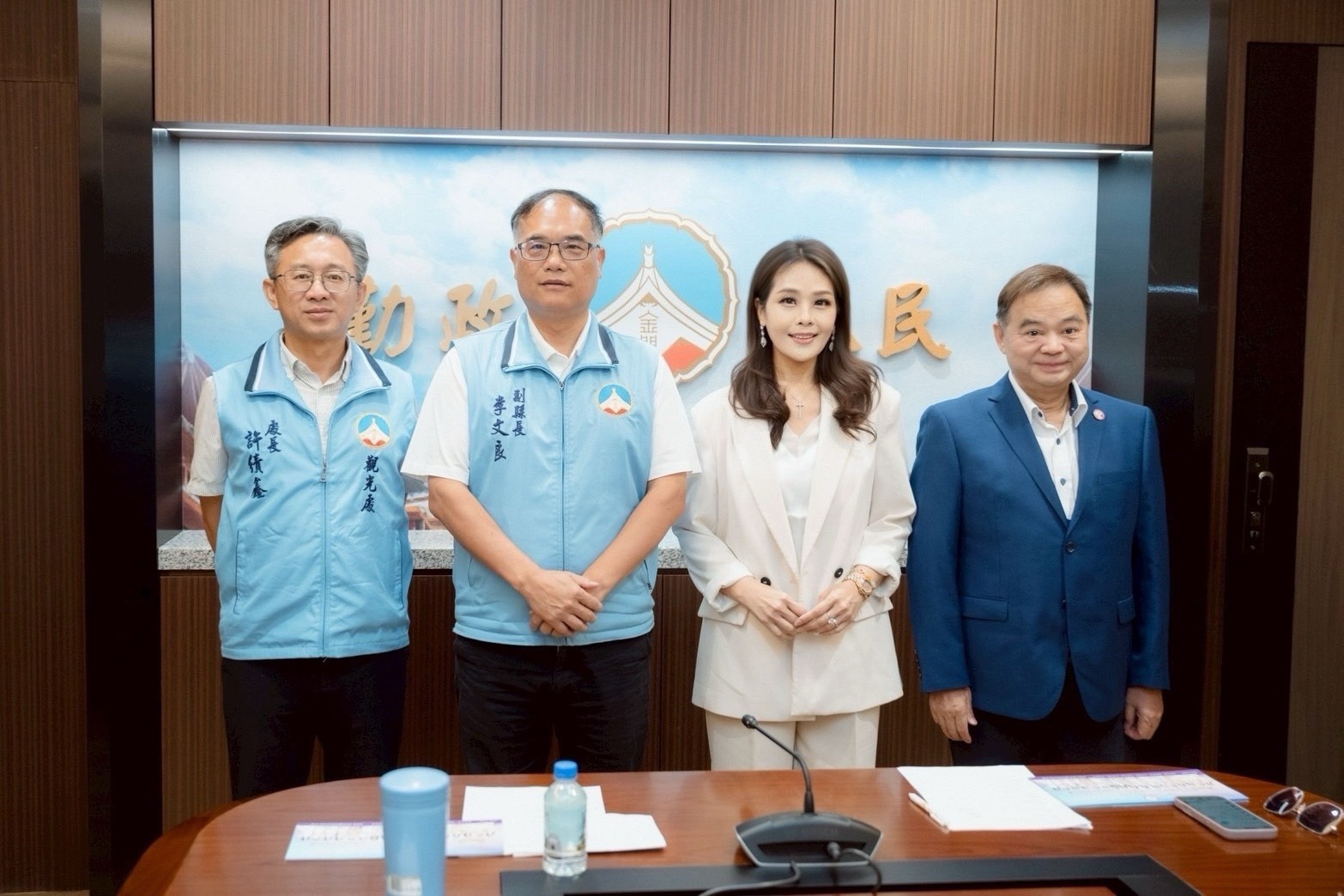 李文良副縣長、許績鑫處長拜會照。圖/紫青國際商會提供